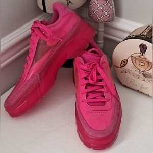 Reebok Cardi B Club C Women's Pink Sneakers Sz 9.5M Pre-Owned
